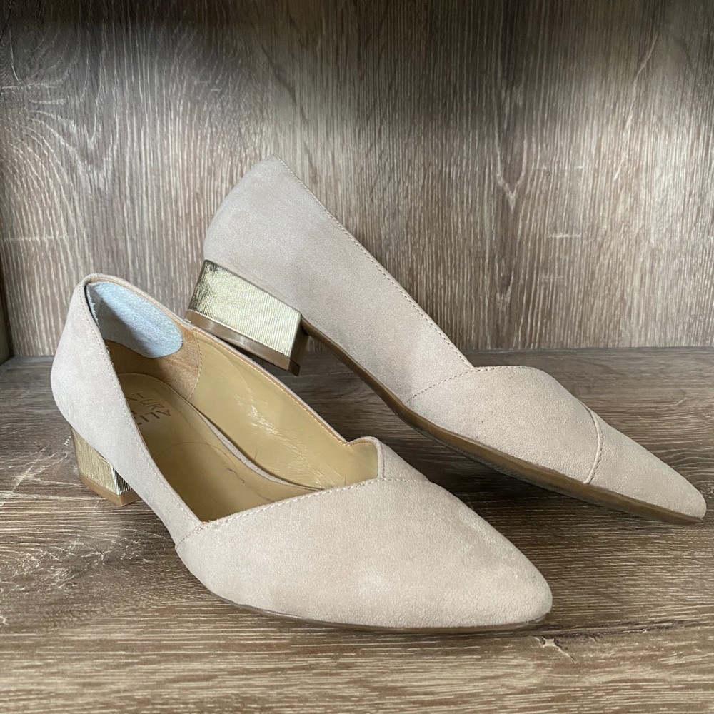 Nude and gold kitten heels